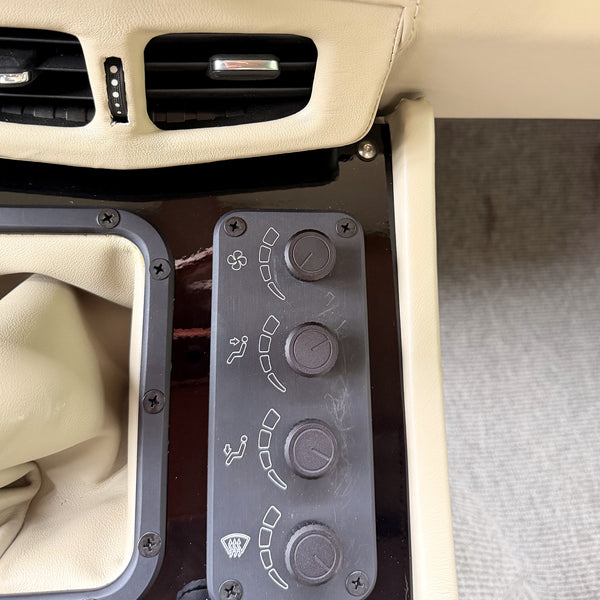 Stealth Classic climate control knobs in the center console