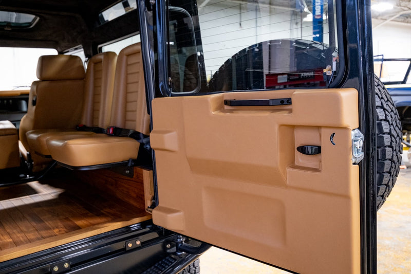 Land Rover Defender Interior Jewelry Kit - D90 - Black, fitted on a Land Rover Defender 90